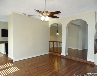 8130 Seldon Trail - Photo Thumbnail 11