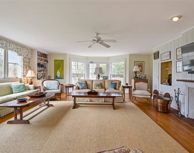 43 Quogue Street - Photo Thumbnail 3