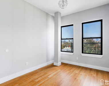 650 Marcy Avenue - Photo Thumbnail 4