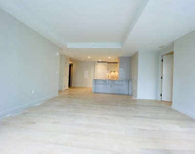 133 Seaport Blvd - Photo Thumbnail 6