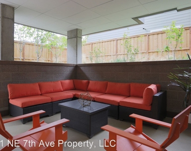 2621 Ne 7th Ave - Photo Thumbnail 13