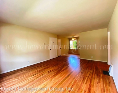 2704 Montana Ave - Photo Thumbnail 2