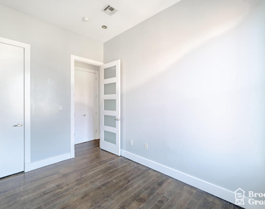 129 Park Avenue - Photo Thumbnail 16