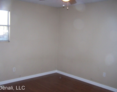 7216 Elmbrook Lane - Photo Thumbnail 7