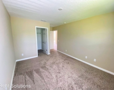 16140 Monterey Greens Cir - Photo Thumbnail 21