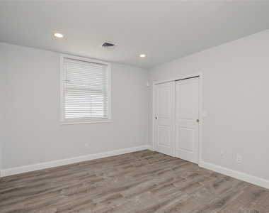 532 Bellmore Road - Photo Thumbnail 5