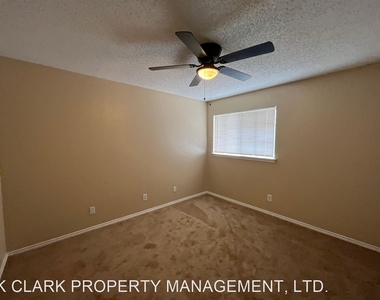 3633 Candlebrook Lane - Photo Thumbnail 25