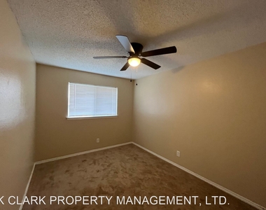 3633 Candlebrook Lane - Photo Thumbnail 22