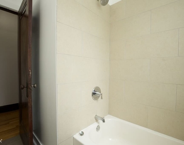 4608 N. Kildare, Unit 3w - Photo Thumbnail 19