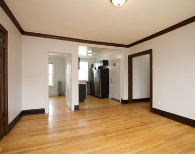 4608 N. Kildare, Unit 3w - Photo Thumbnail 9