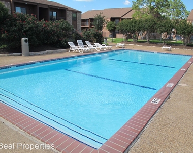 904 University Oaks Blvd #23 - Photo Thumbnail 5