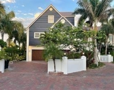 15572 Gulf Boulevard - Photo Thumbnail 1