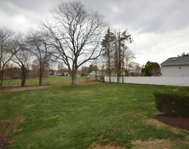 1720 Cypress Avenue - Photo Thumbnail 19