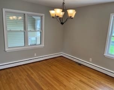 1720 Cypress Avenue - Photo Thumbnail 16