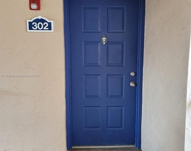 15771 Sw 106th Ter - Photo Thumbnail 2