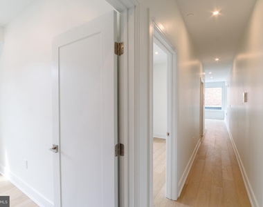 125 South Street - Photo Thumbnail 7