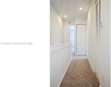 2735 Sw 81 - Photo Thumbnail 6