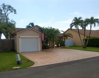 13415 Sw 113th Ct - Photo Thumbnail 2