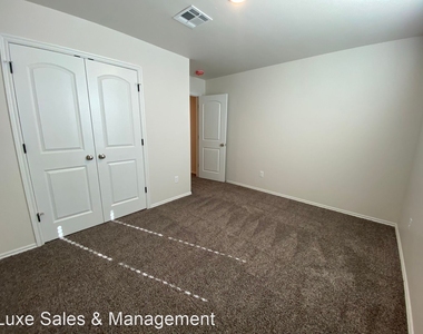 10801 Nw 119th Place - Photo Thumbnail 27