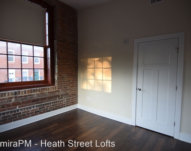 111 W Heath - Photo Thumbnail 1