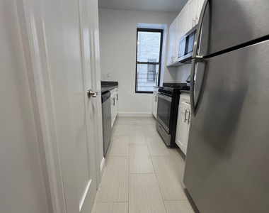 Copy of 1061 Saint Nicholas Avenue, Unit 22 - Photo Thumbnail 4