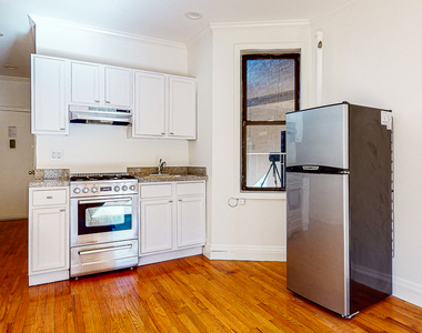 285 West 147th Street - Photo Thumbnail 1