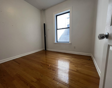 446 West 164th Street - Photo Thumbnail 2