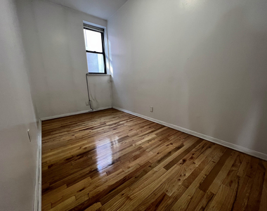 522 West 152nd Street - Photo Thumbnail 3