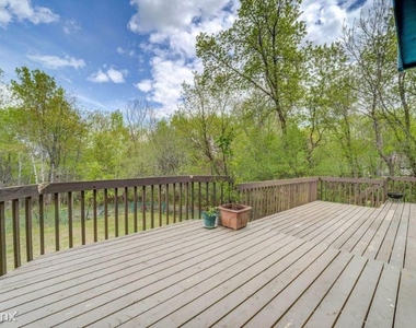 6054 Kalen Dr - Photo Thumbnail 21