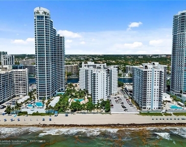 3001 S Ocean Dr - Photo Thumbnail 18