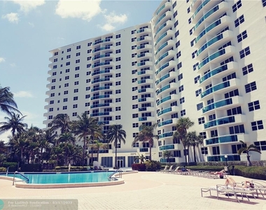 3001 S Ocean Dr - Photo Thumbnail 17