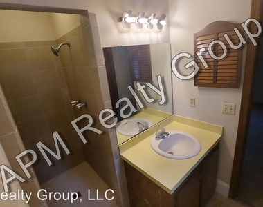 1417 Waterwood Drive - Photo Thumbnail 20