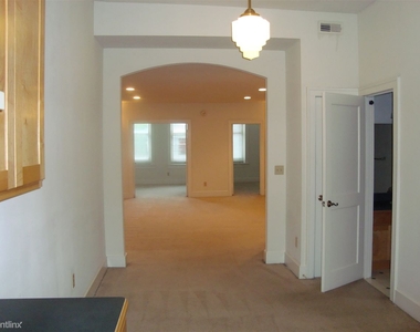 127 N College Ave - Photo Thumbnail 12