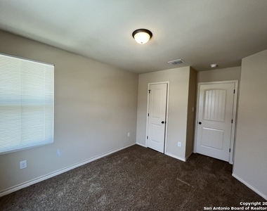 6618 Mia Way - Photo Thumbnail 18