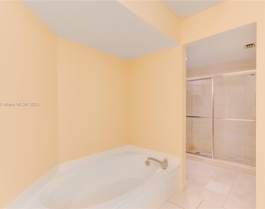 3400 Ne 192nd St Apt 1404 - Photo Thumbnail 11