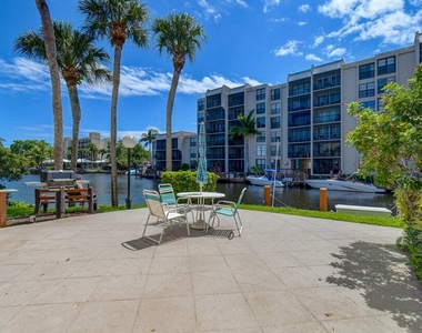 1 Royal Palm Way - Photo Thumbnail 25