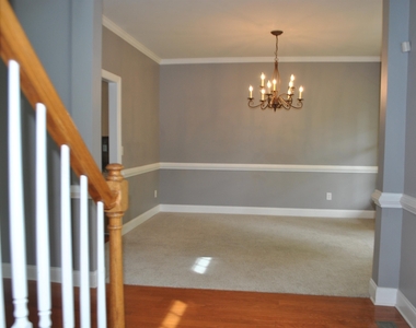 5250 Lanier Lane - Photo Thumbnail 10