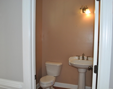 5250 Lanier Lane - Photo Thumbnail 11