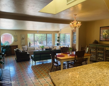 2601 N Tucson Boulevard - Photo Thumbnail 20