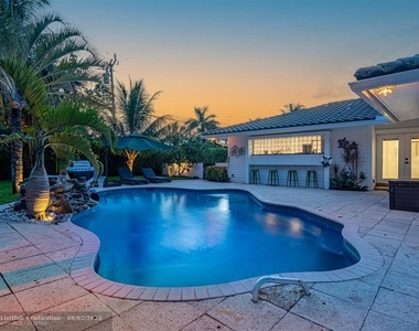 1421 S Ocean Drive - Photo Thumbnail 52