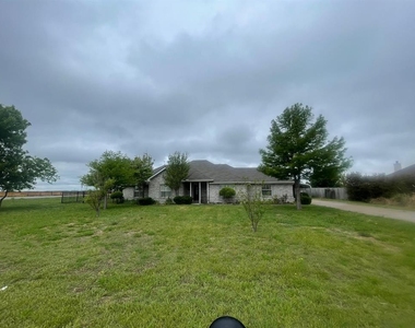 10013 Country View Lane - Photo Thumbnail 1