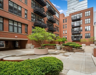 333 W Hubbard Street - Photo Thumbnail 14