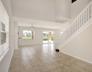 4812 Foxtail Palm Ct - Photo Thumbnail 5