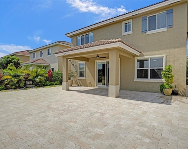 4812 Foxtail Palm Ct - Photo Thumbnail 2