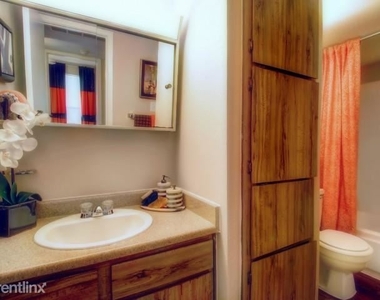 1110 El Camino Village Dr - Photo Thumbnail 20