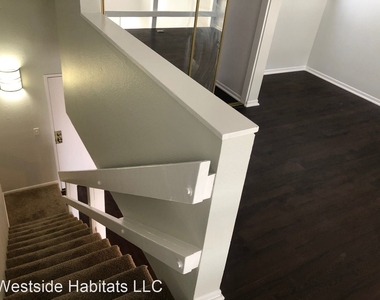 641 Gayley Ave - Photo Thumbnail 5