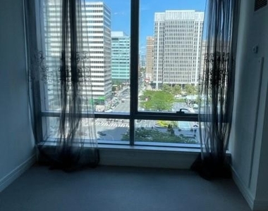 1414 S Penn Sq #10e - Photo Thumbnail 32