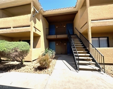 3135 S Mojave Road - Photo Thumbnail 10