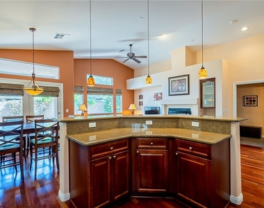 7026 Palisade Grove Court - Photo Thumbnail 12