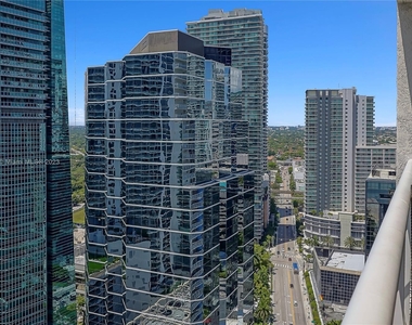 1200 Brickell Bay Dr - Photo Thumbnail 19